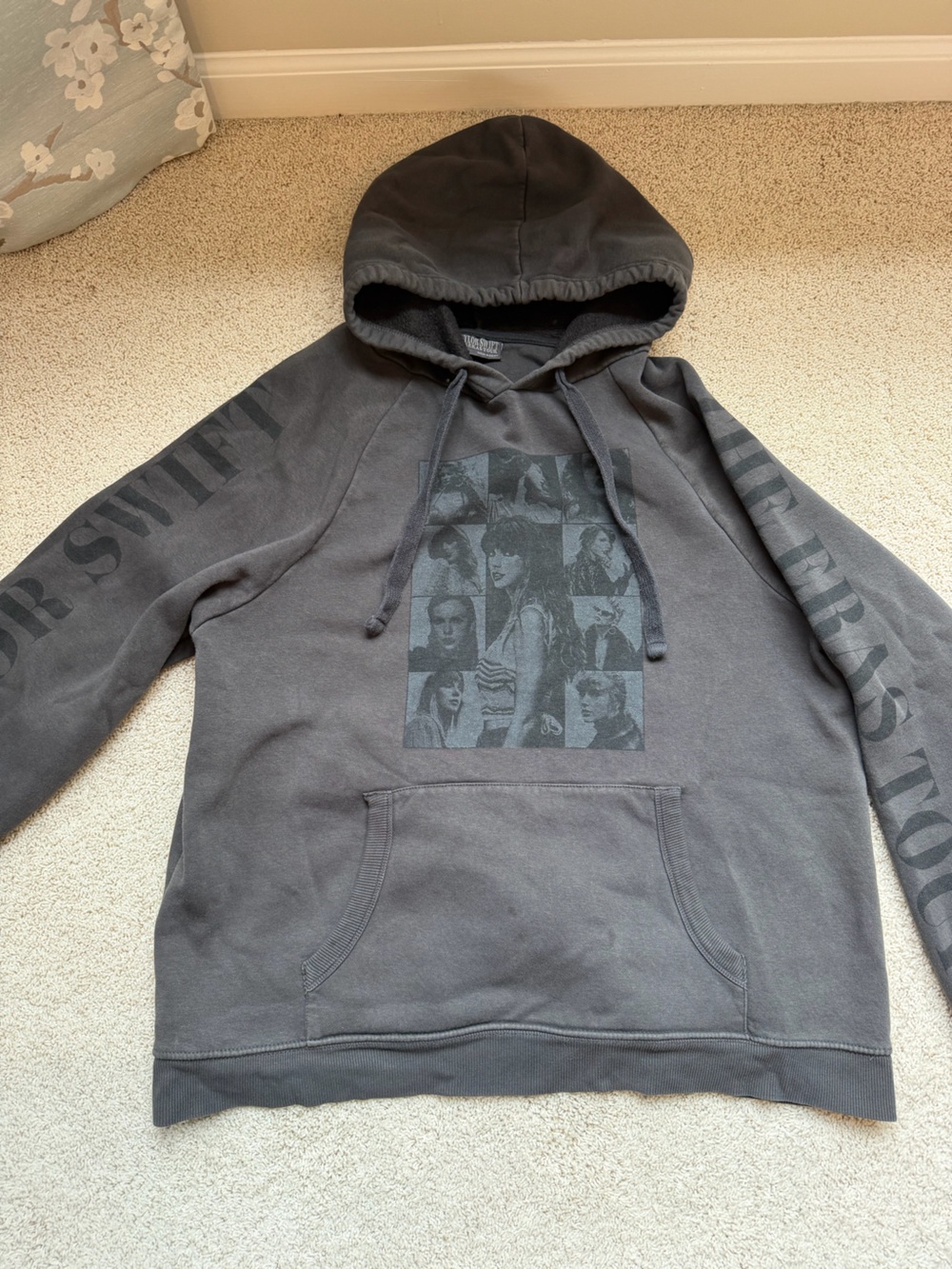 Taylor Swift The Eras Tour Charcoal Gray Hoodie Size XL Authentic Merch